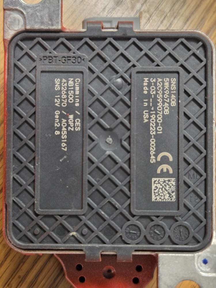 New Take Off Genuine Cummins 3687930 NOx Sensor, Nitrogen Oxide Sensor
