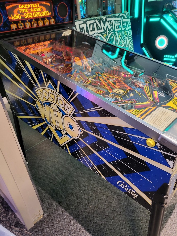 Pinball Machine 1992 Bally Dr Who, Excellent Condition