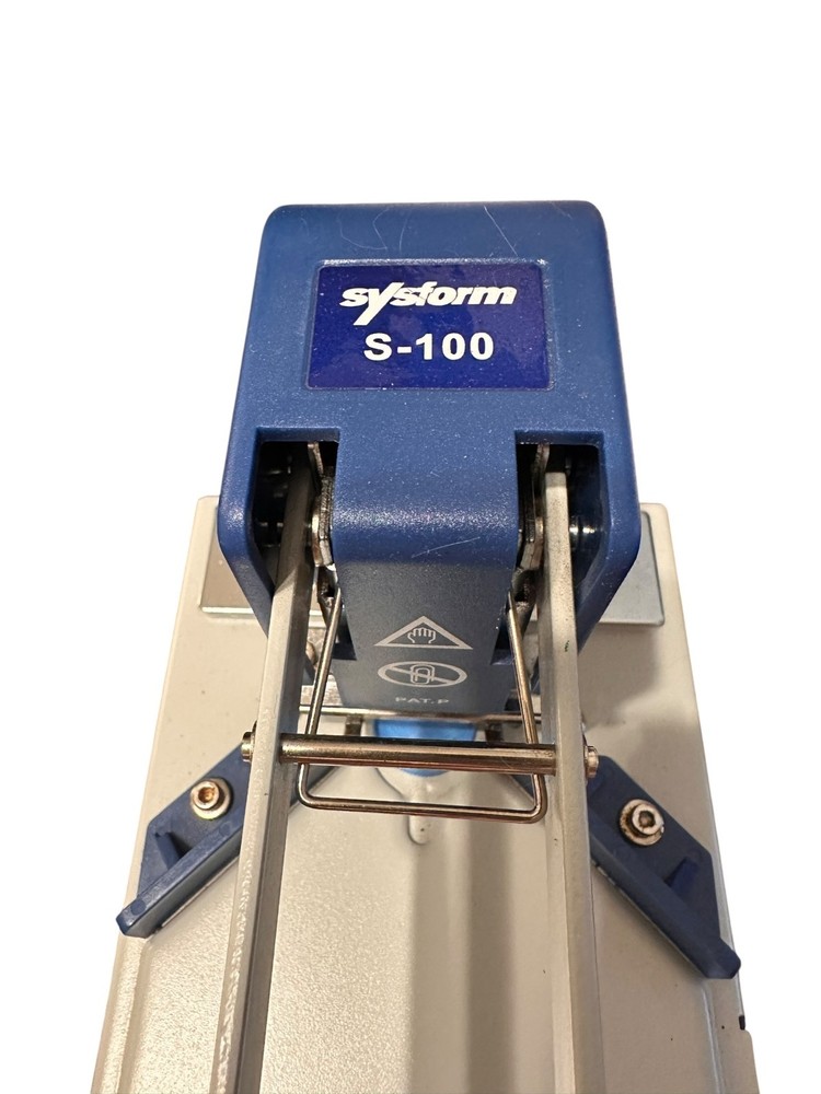 Sysform Table Top Corner Rounder Machine w/ 1/4'' Die