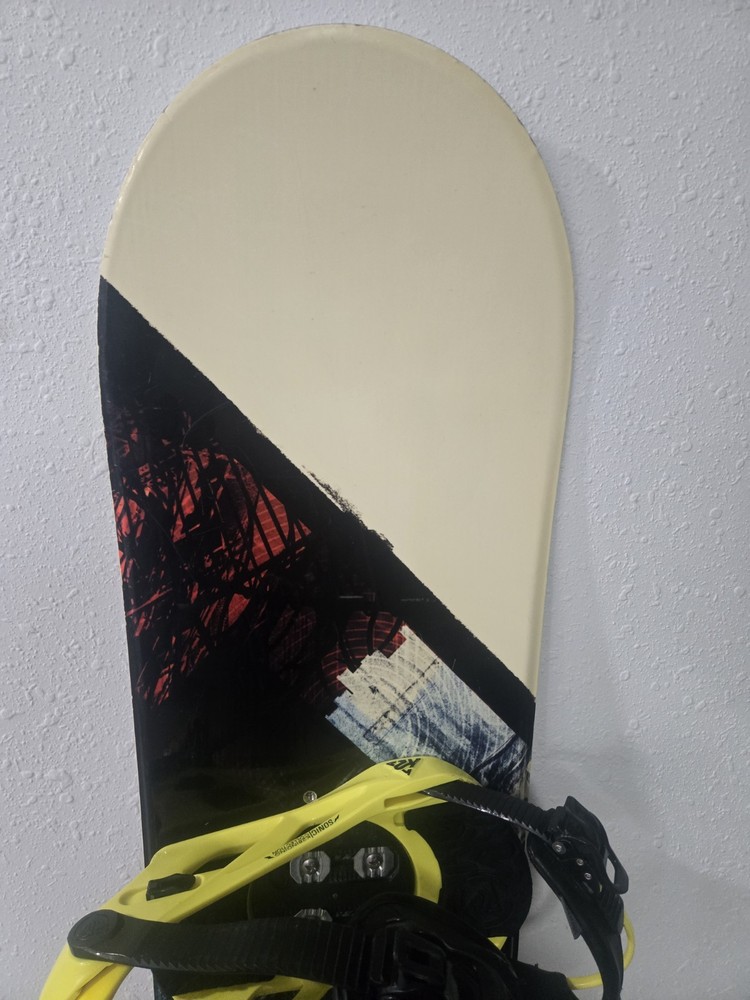 M3 Discord Snowboard 145 CM With K2 Sonic Bindings