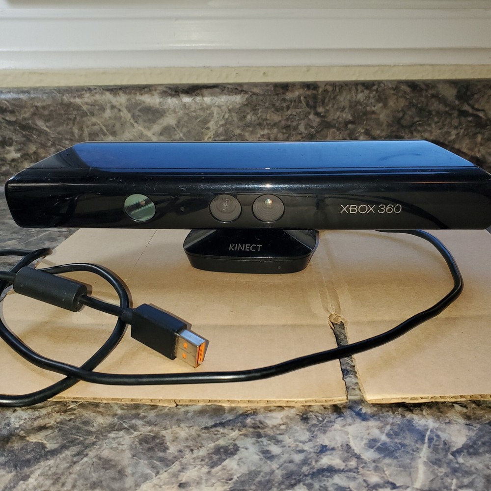 Microsoft Xbox 360 Kinect Sensor Bar Only And Game??  UNTESTED!!!!...D