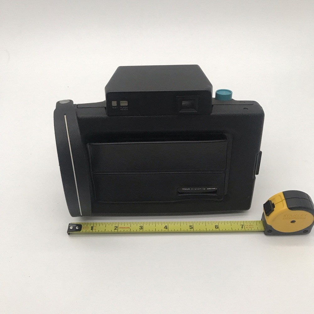 Keystone Model 800 60 Second Everflash Black Vintage Instant Camera