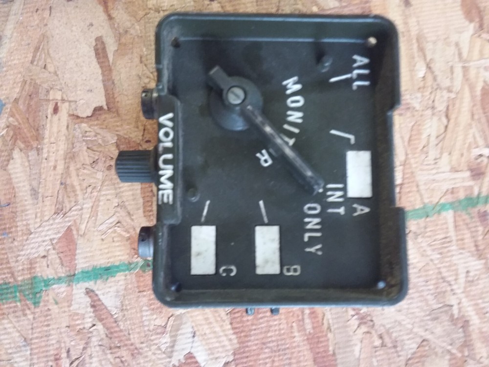 Control Intercom Communications Set C-2298/VRC