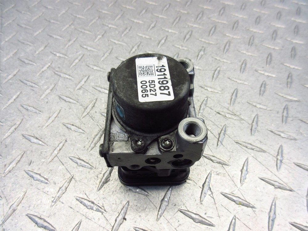 2016 15-18 Indian Chieftain ABS Pump Control Module OEM