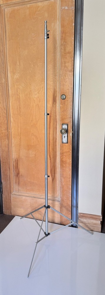 PIC Photography Studio Light Stand, Collapsible to 27"