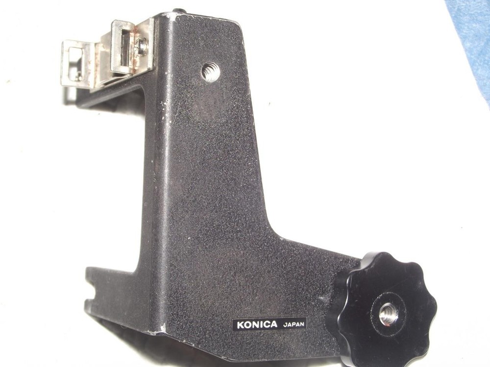 KONICA FLASH BRACKET FOR KONICA RAPID OMEGA 100-200 CAMERAS