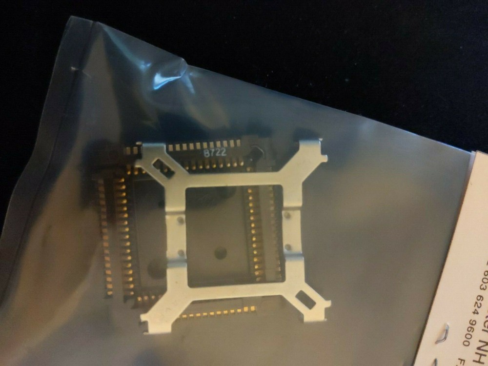 PLCC68 Leadless Chip Carrier Socket with cover