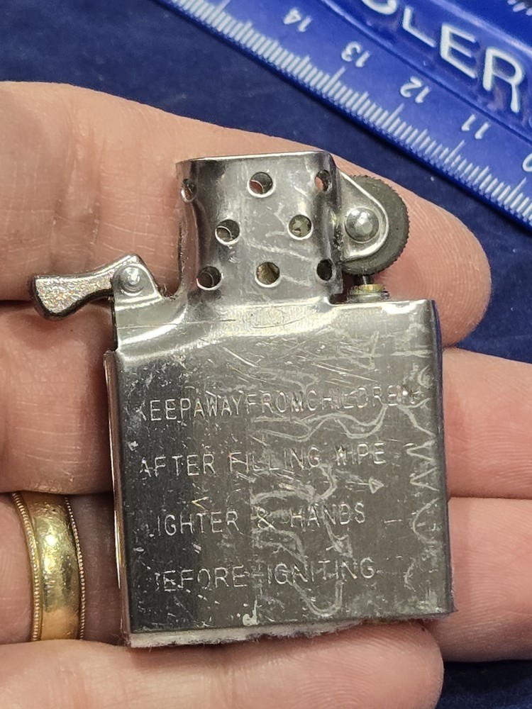 New Unbranded Lighter American Flag, Original Tin