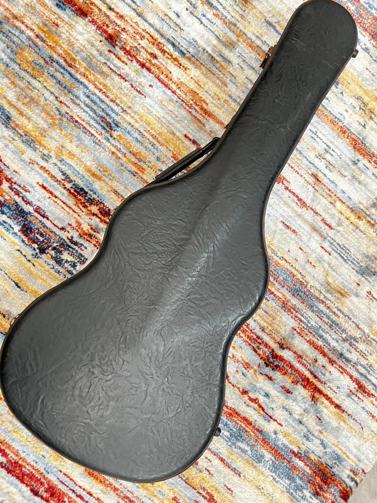Alhambra 9P Classical Guitar, Natural, with hard case