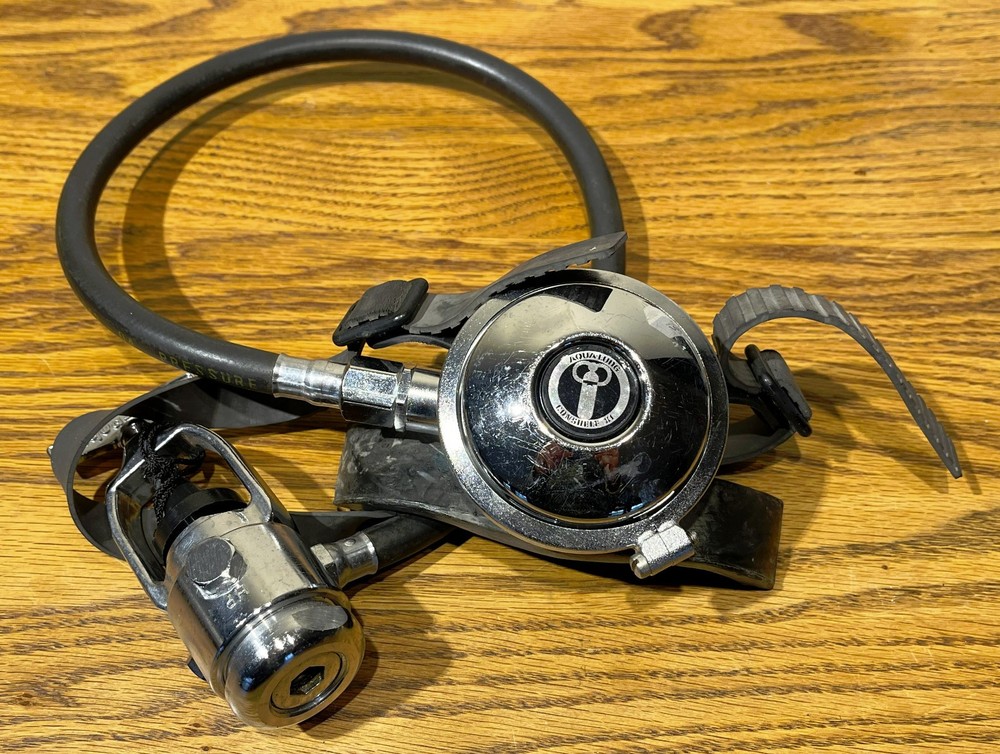 Vintage Aqua Lung Conshelf XI (11) - Scuba Diving Regulator (untested)
