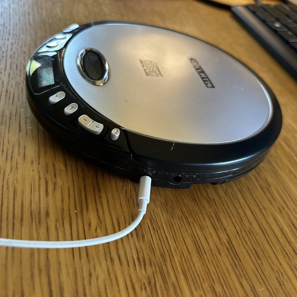 Curtis Personal Portable CD Player Model CD145 (Discman) Silver Tested & Working