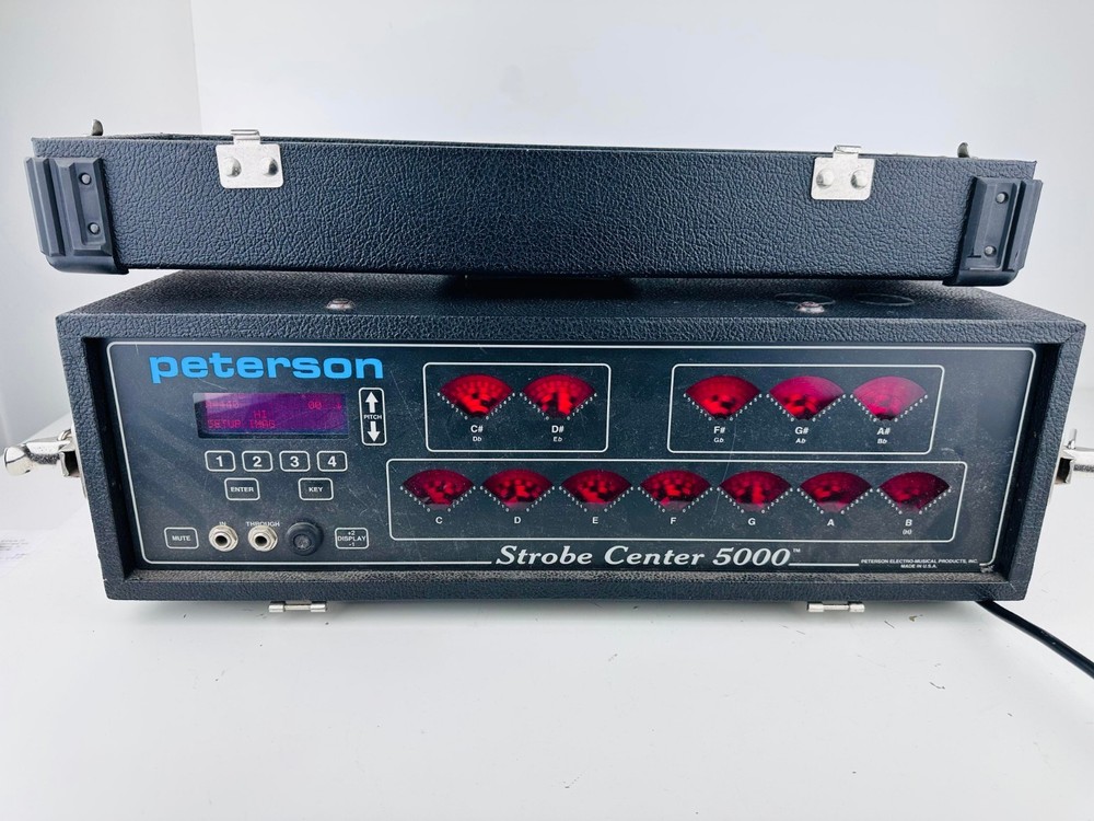 Peterson Audio Visual Tuner Model 5000 Strobe Center With Case