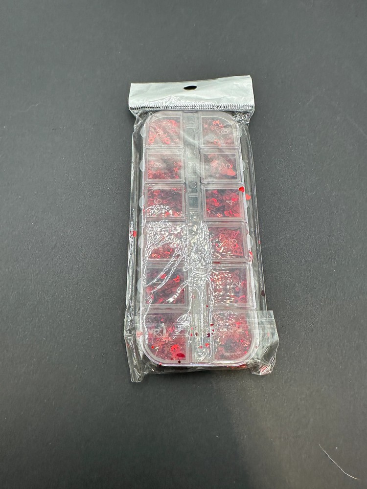 Sparkly  glitter  red shapes