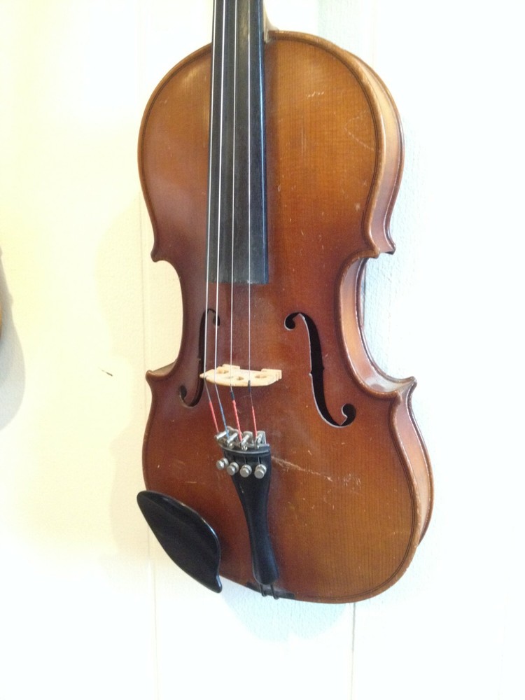 Violin labeled Mittenwald Bayern unknown model