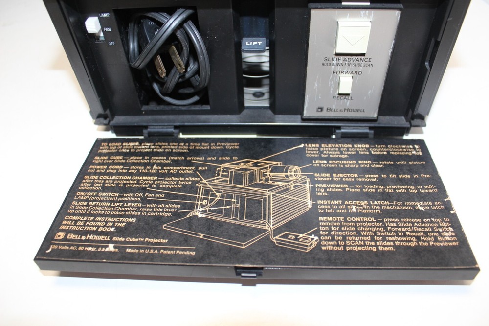 Bell & Howell Slide Cube 987 Vintage Projector *Untested
