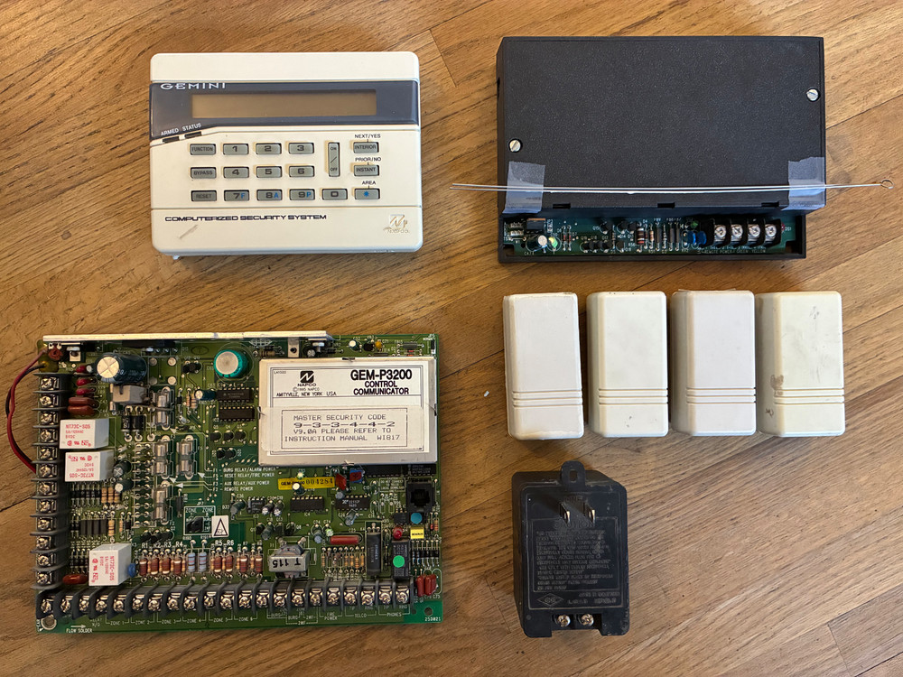 Napco Gemini GEM-P3200 Security System