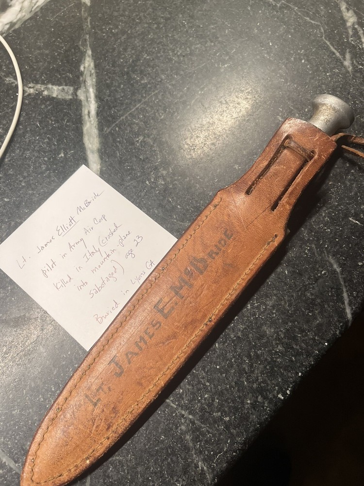 US WW2 Fighting knife With ID