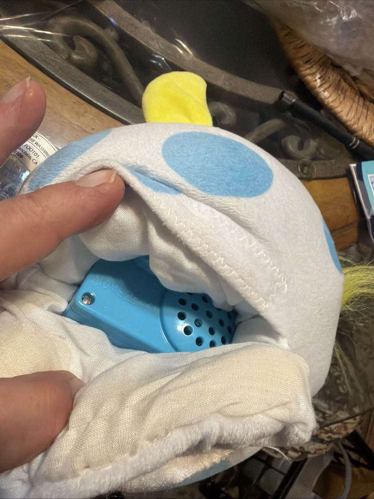 Egg Toss Move2Play Plush Extreme Game FOO101 Excellent Working Condition Tested