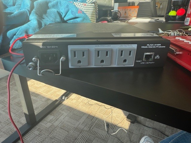 Middle Atlantic Products RLINK-415R IP controlled power distribution unit