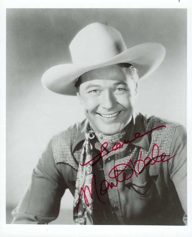 MONTE HALE - AUTOGRAPHED SIGNED PHOTOGRAPH
