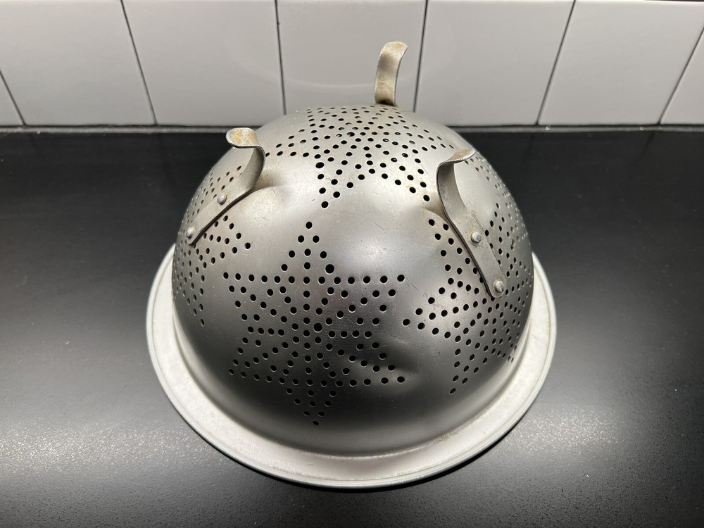 Vintage Aluminum Footed Colander Strainer Star Pattern