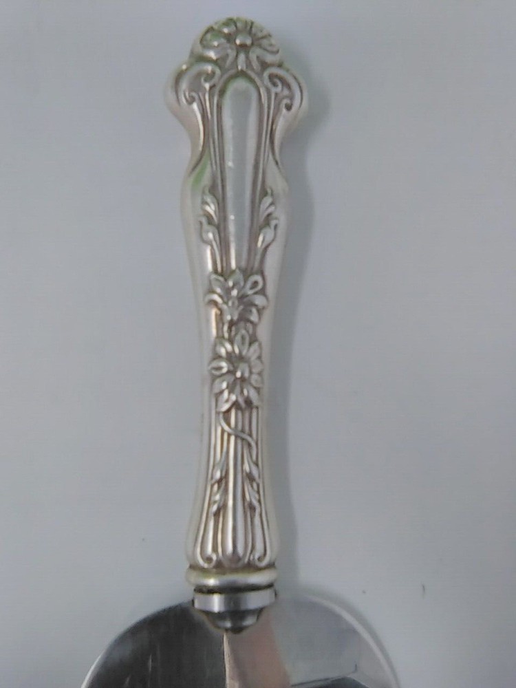 DAISY (1904) ~ Pie Cake Dessert Server (9") ~ Blackinton / Raimond Sterling