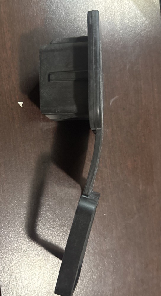 2" RUBBER HITCH PLUG COVER