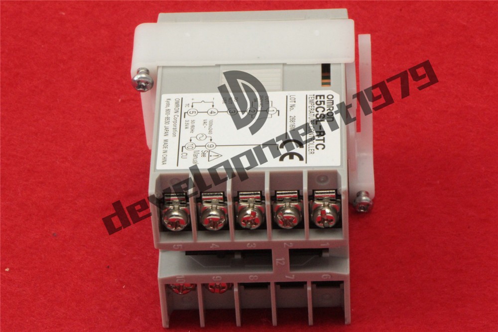 NEW 1PCS Omron Temperature Controller E5CSL-RTC E5CSLRTC 100-240V