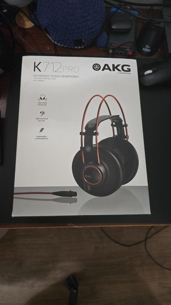 AKG K712 Pro Open-back Mastering and Reference Headphones