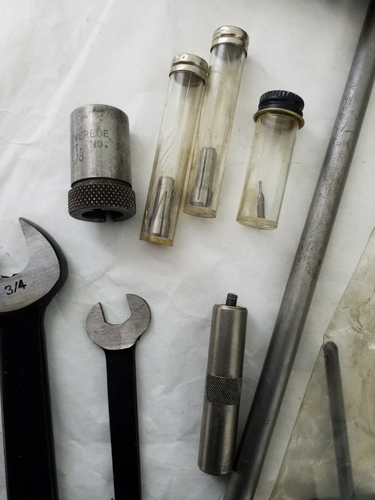 THREADWELL GRIND-A-MATIC GRINDER WITH METAL CASE