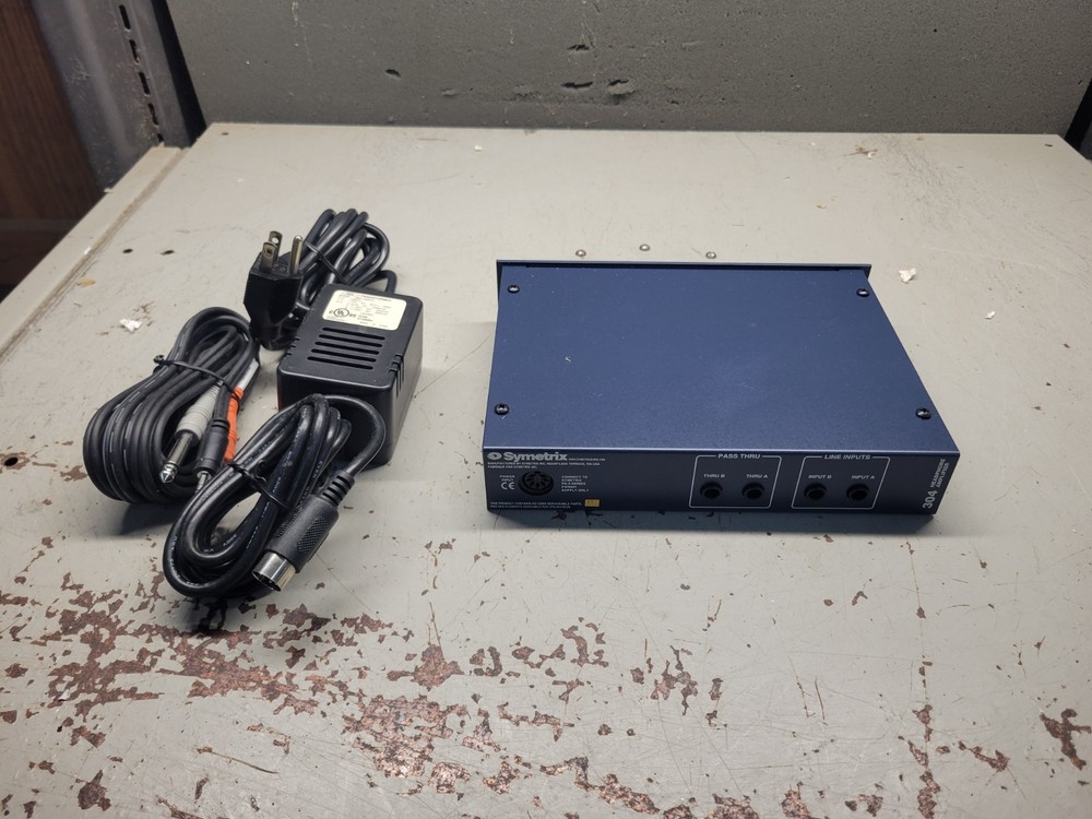 Symetrix 304 Headphone Amplifier Amp 4 Channel Distribution System