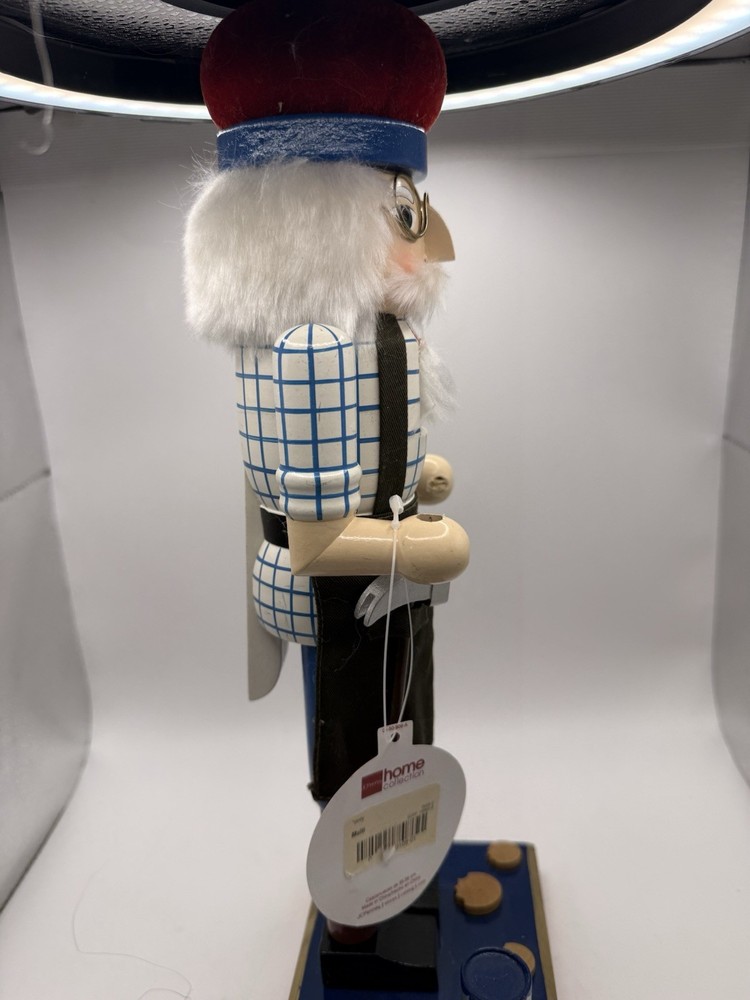 Toy maker Craftsman Nutcracker 13.5 Tall.