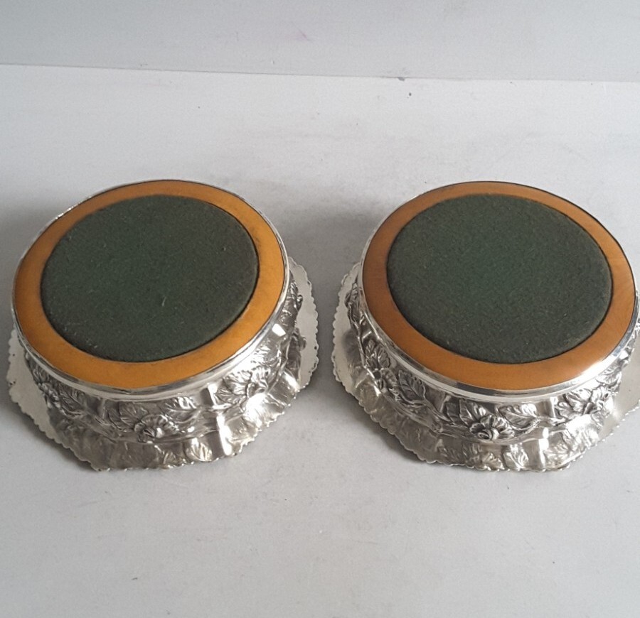 GOOD PAIR GEORGIAN ANTIQUE SOLID SILVER BOTTLE COASTERS. SHEFF. 1823.