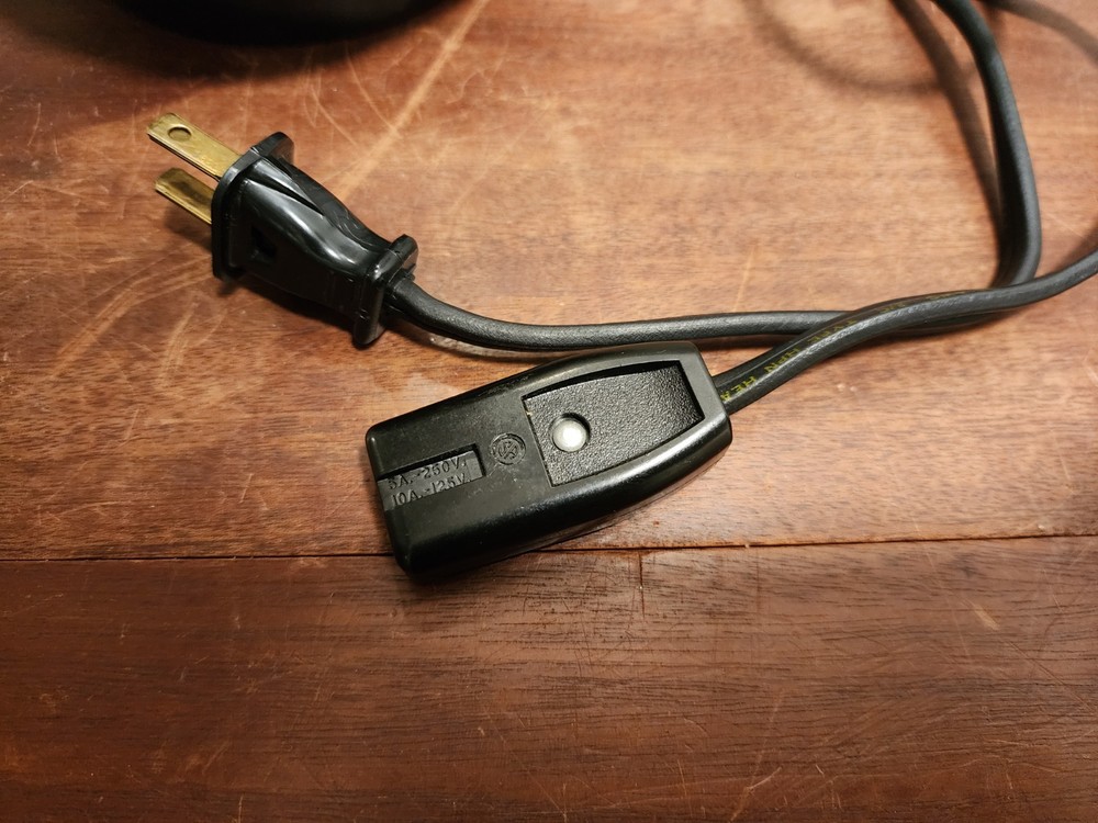 FARBERWARE 8 CUP SUPERFAST PERCOLATOR MODEL NO. 138B With Cord