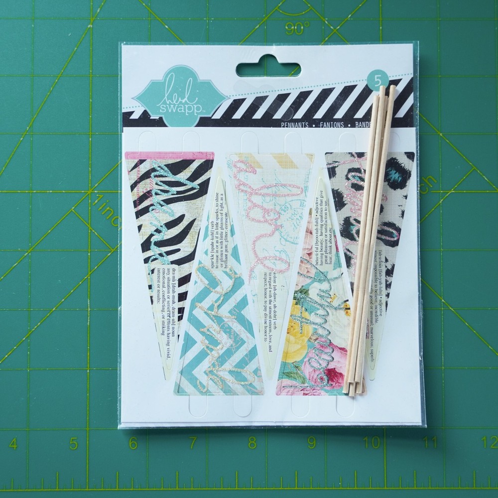 Heidi Swapp Paper Pennants 2 Pk