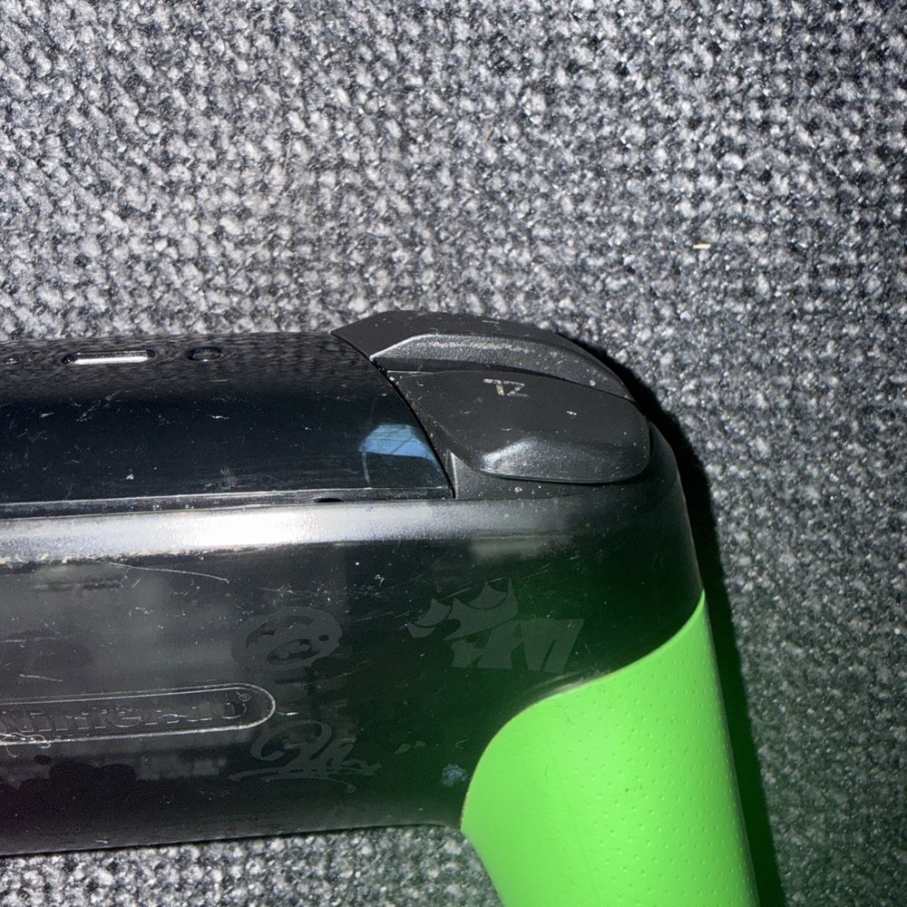 Nintendo Switch Splatoon Edition Pro Controller Wireless * Tested *