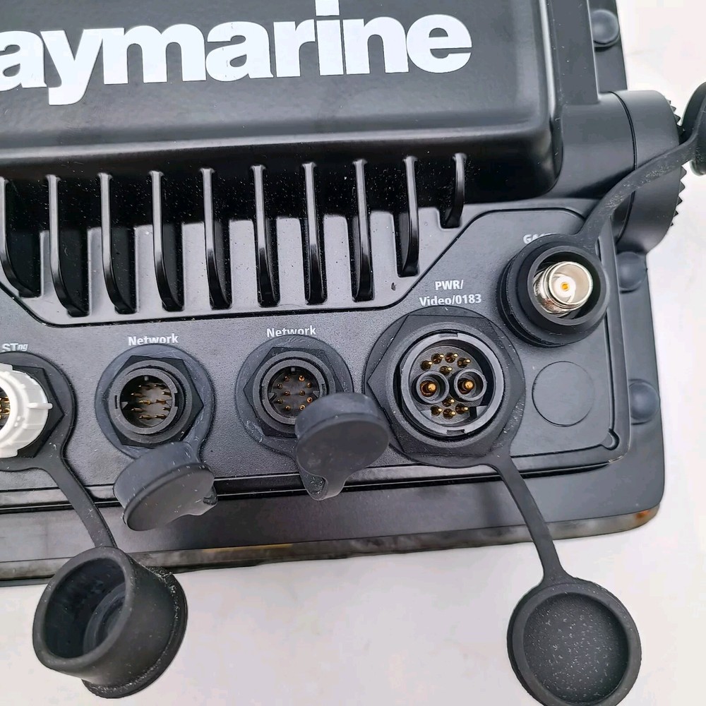 Raymarine a97 9" Touchscreen MFD Chartplotter Radar w/ WiFi + Bluetooth E70233