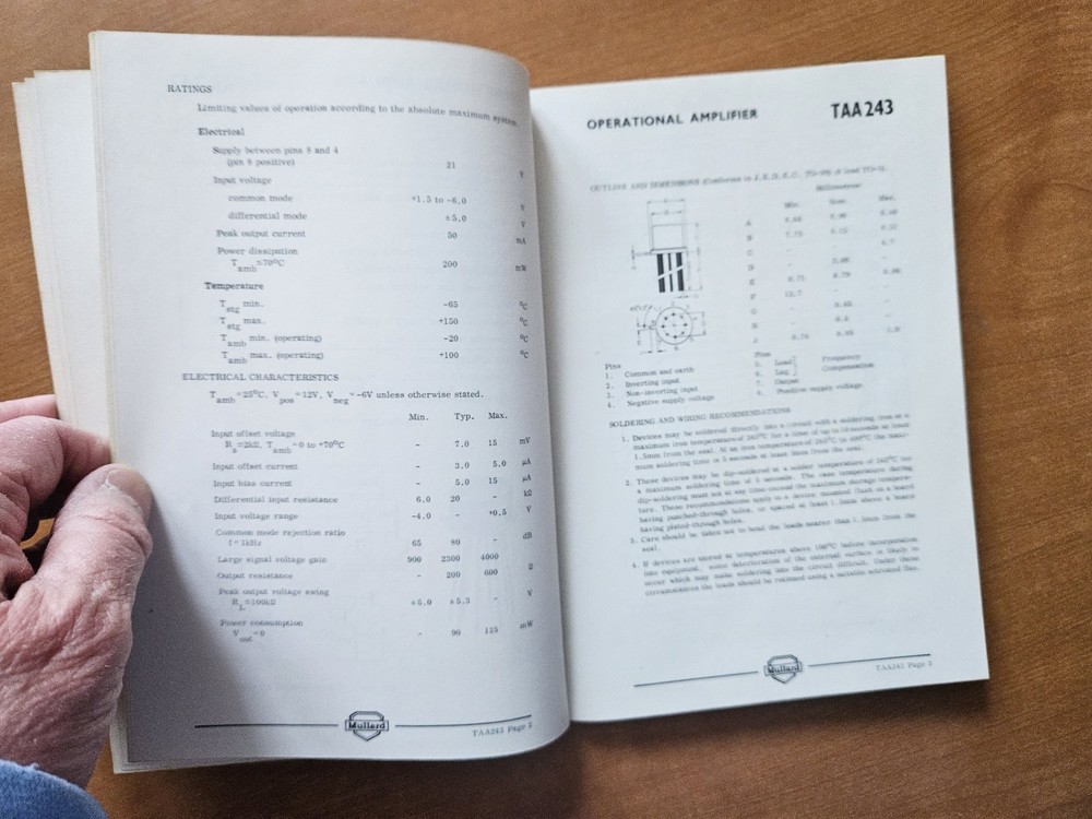 1969 Mullard Data Sheets: Linear Integrated Circuits