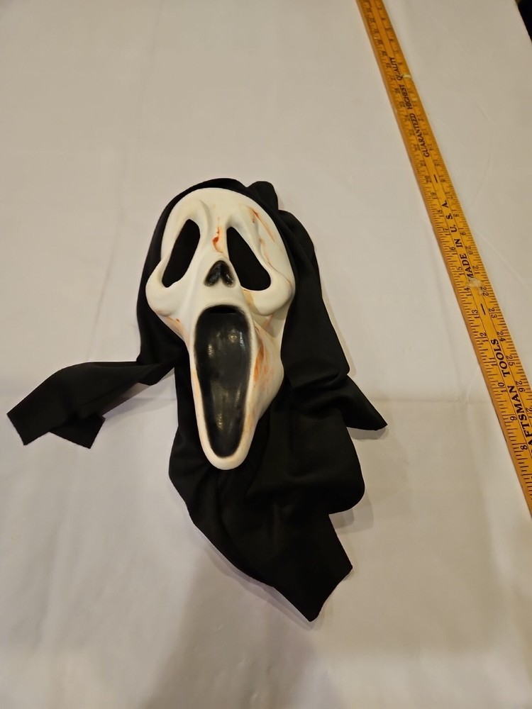 Vintage Scream Mask Black Hood Style