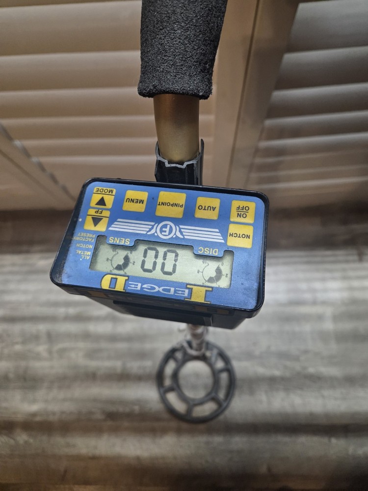 FISHER ID Edge Metal Detector