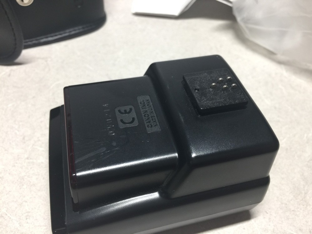 Canon Speedlite Transmitter ST-E2 manual EOS accessory shoe mount flash trigger