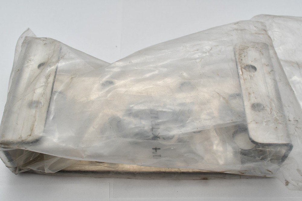 NEW Moniteur Devices BKT-NS130 Bracket Kits