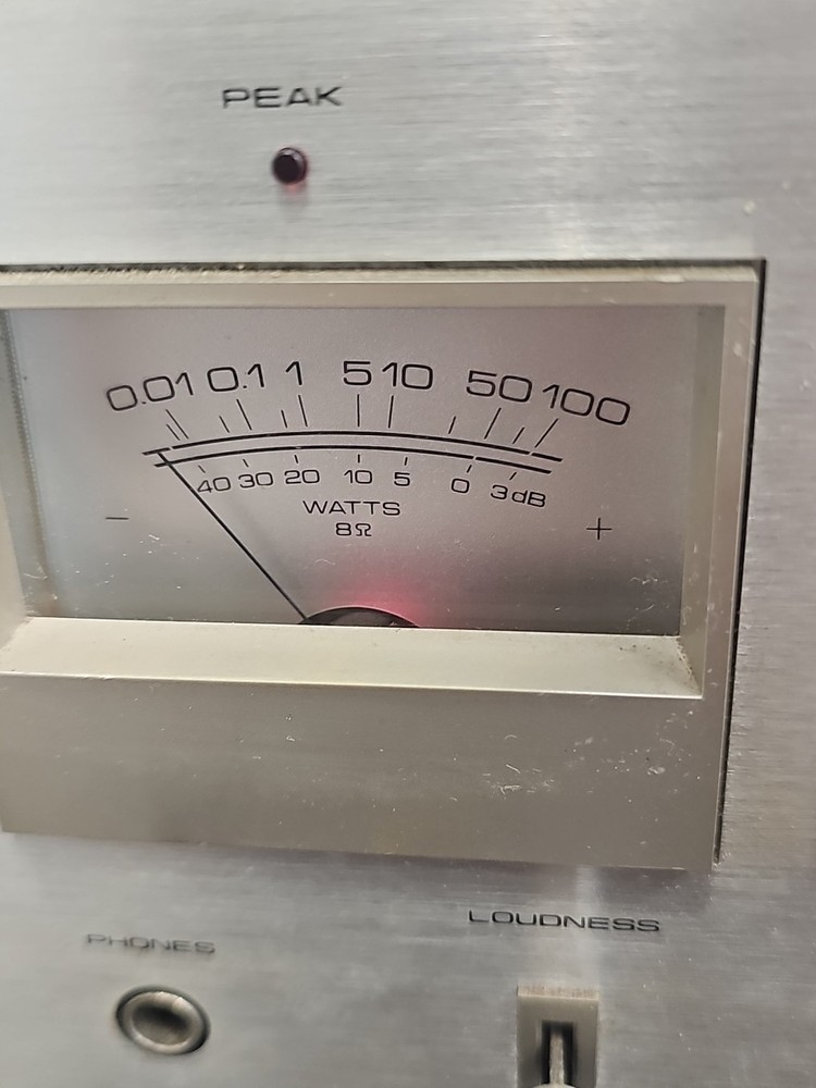 Pioneer SA-6700 Stereo Amplifier Powers Up Untested