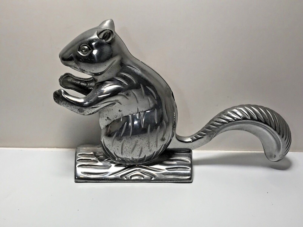 Vintage Davy Crackit The Squirrel Nutcracker Cast Aluminum