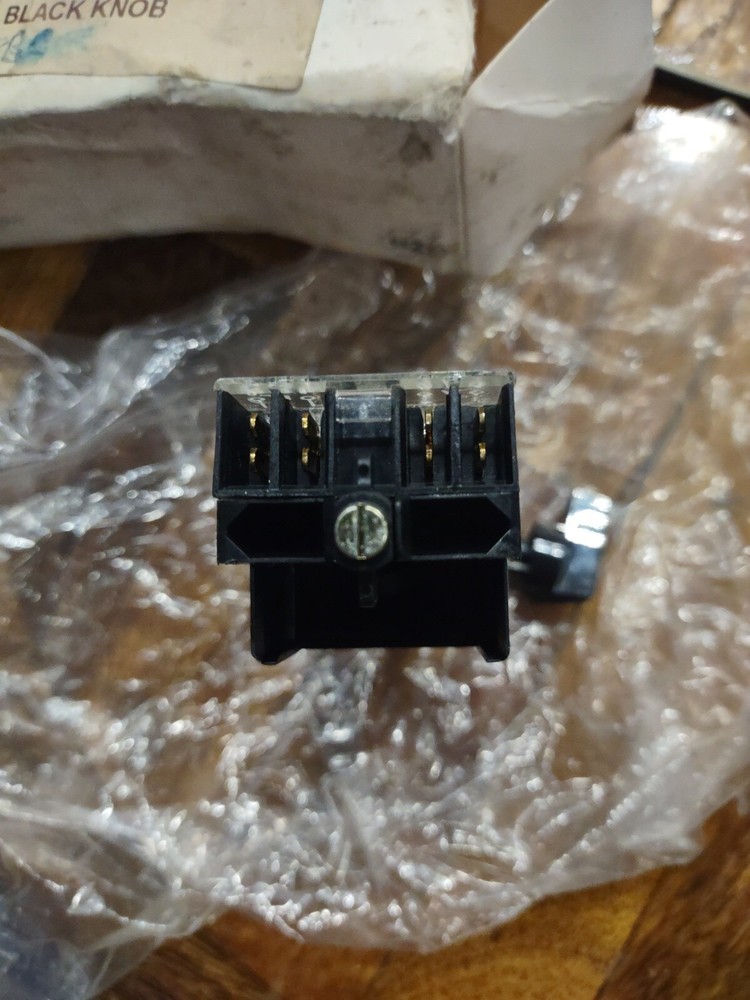 800MR-HH2BLA2 ALLEN BRADLEY Position Selector Switch