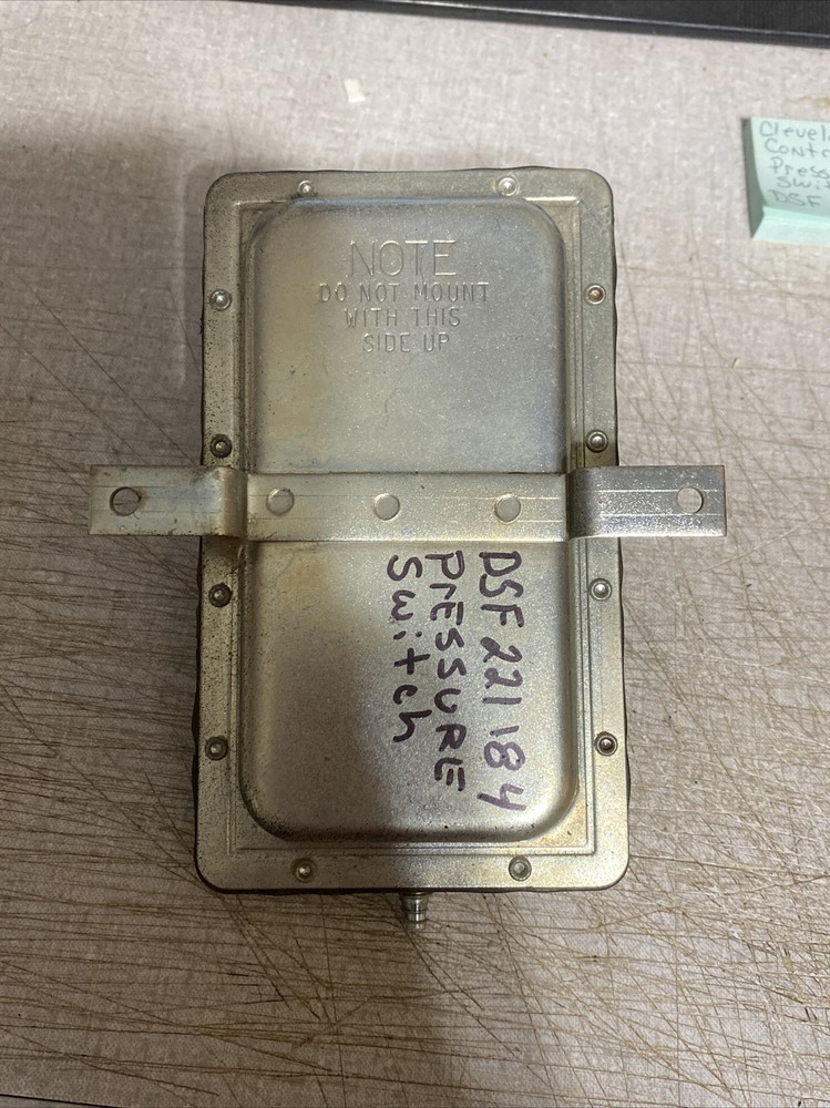 Cleveland Controls Pressure Switch DSF 221 184