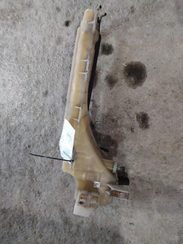 For 2016 MACK CXU612 RADIATOR OVERFLOW TANK , MN