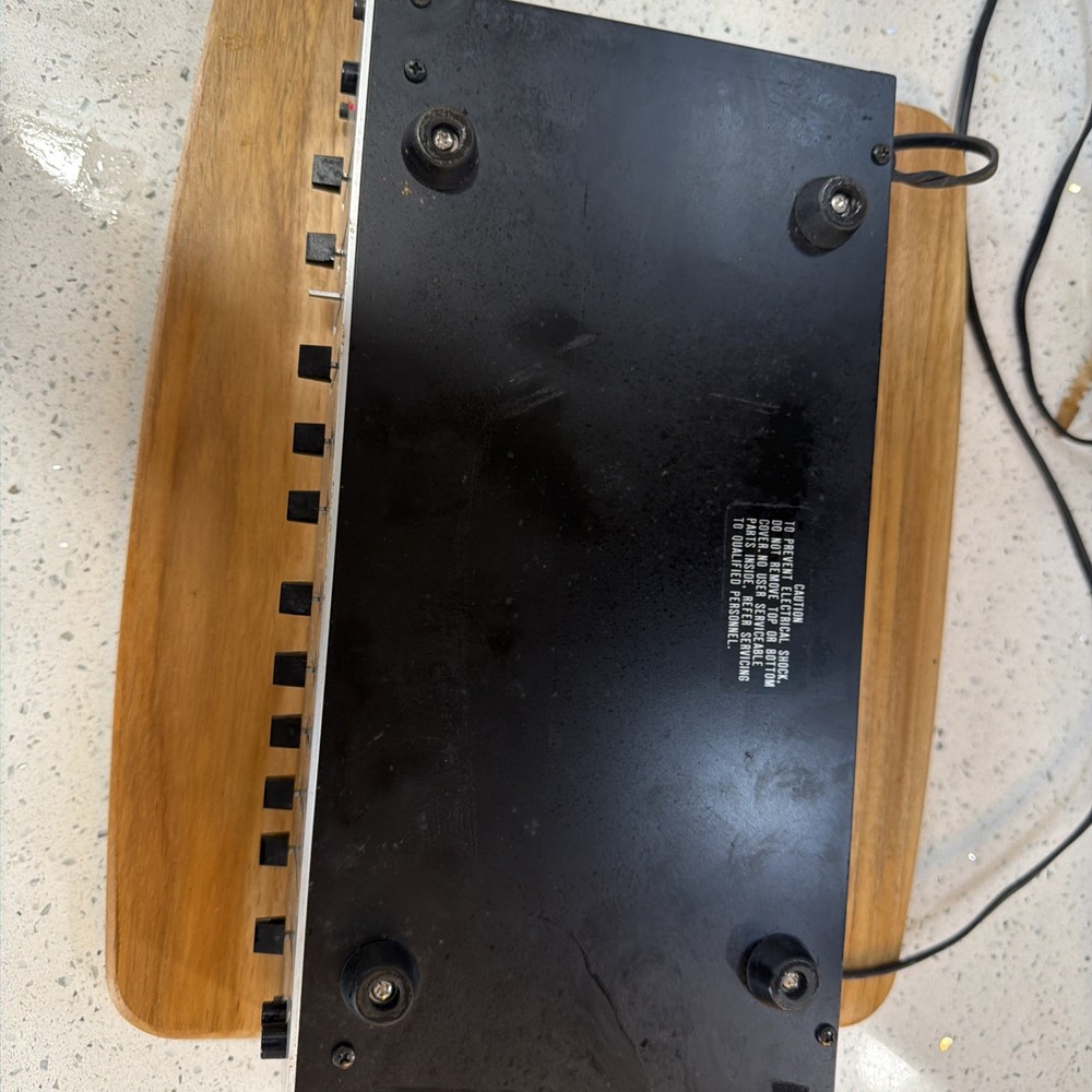 Newmark Stereo Frequency Equalizer Eg 2100