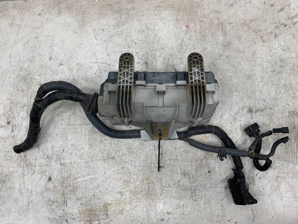 2009 Isuzu NPR Fuse Panel (628-10411)