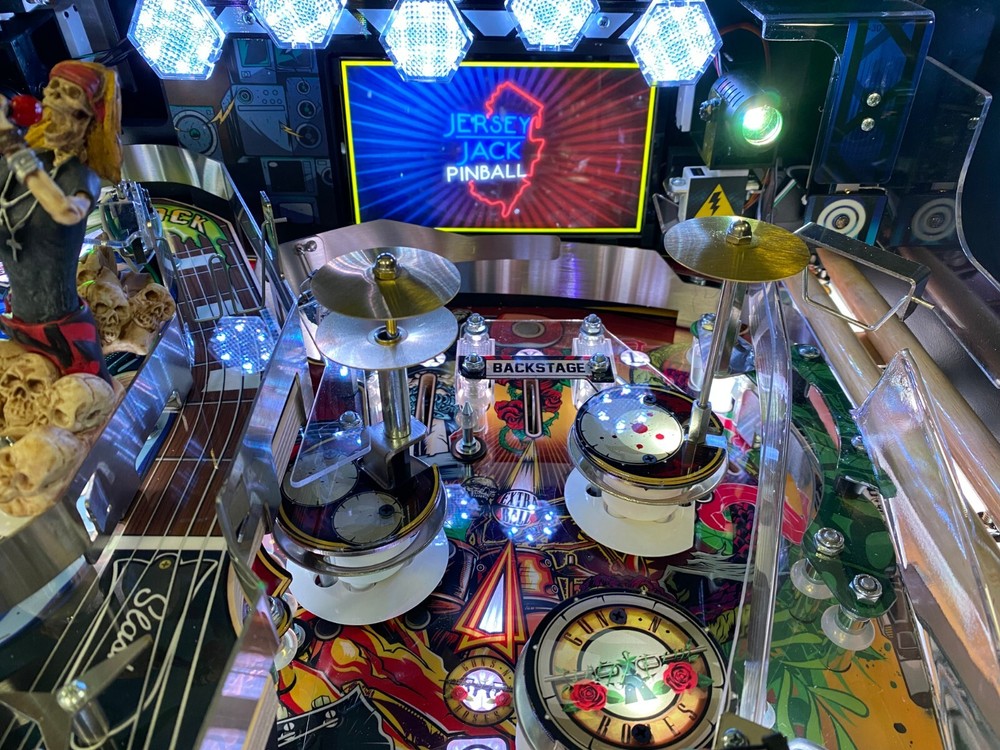 Guns N Roses LE Pinball Machine